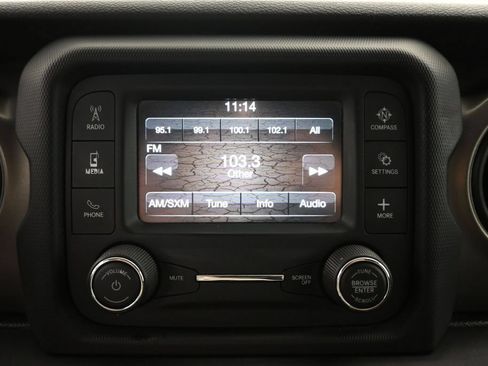Used 2018 Jeep Wrangler Unlimited Sport AWD/4WD image 13