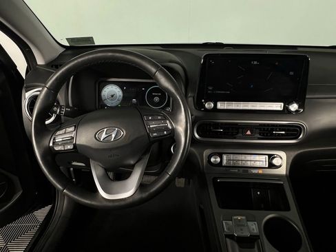 Used 2022 Hyundai Kona Limited w/ Cargo Package image 13