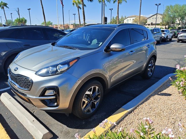 Used 2020 Kia Sportage EX w/ Option Group 15 AWD/4WD image 2