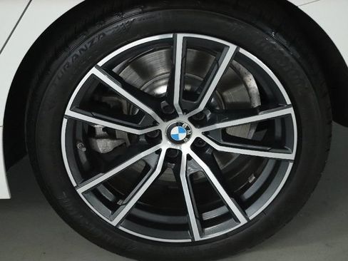 Used 2021 BMW 330i xDrive Sedan w/ Convenience Package AWD/4WD image 42
