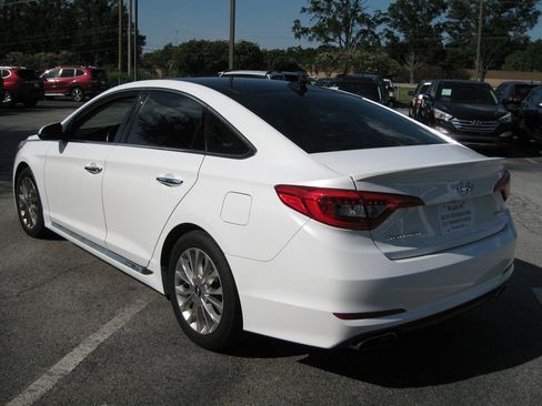 Used 2015 Hyundai Sonata Limited w/ Option Group 05 FWD image 6