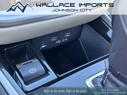 Used 2020 Subaru Outback Premium image 28