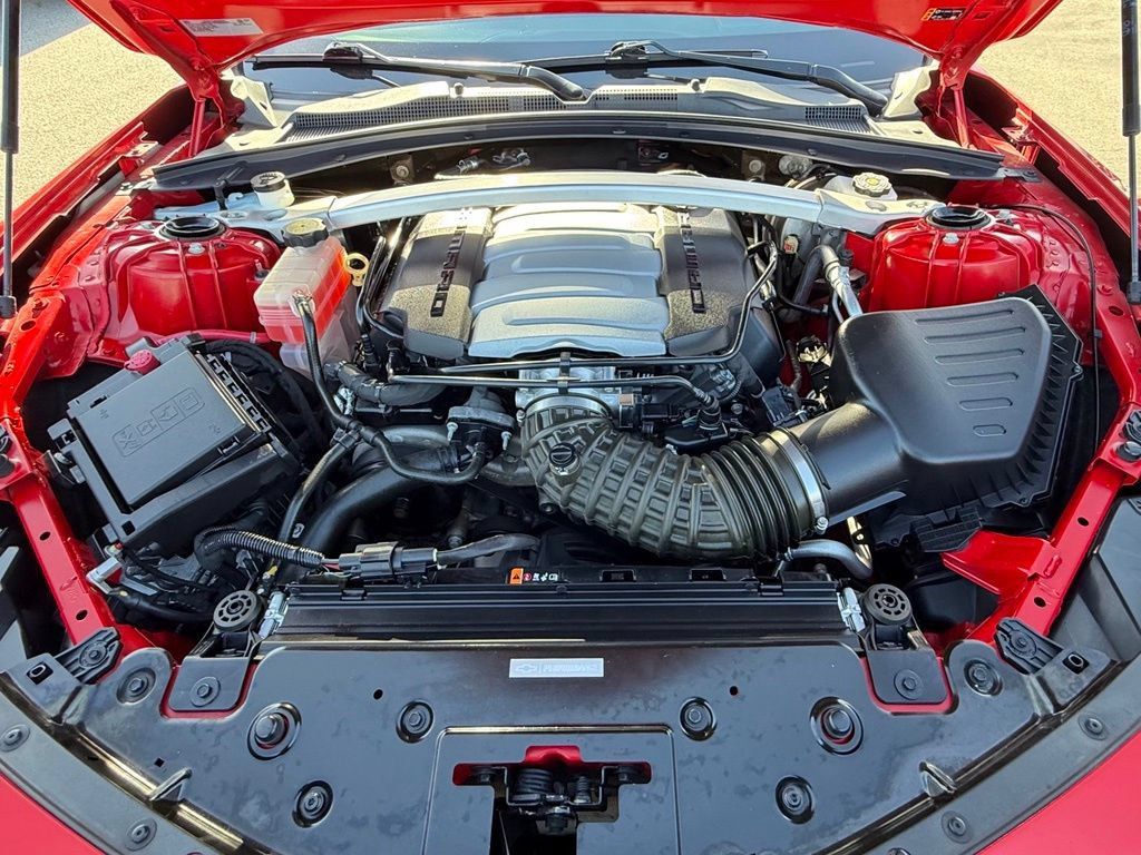 Used 2021 Chevrolet Camaro SS RWD image 31