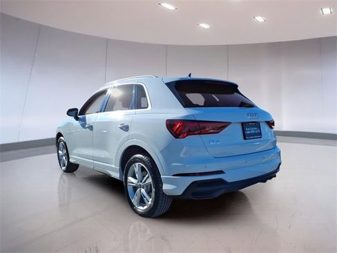 Used 2022 Audi Q3 2.0T Premium Plus w/ Premium Plus Package image 4