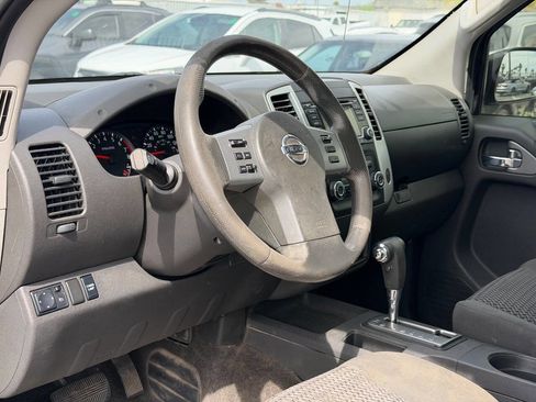 Used 2018 Nissan Frontier SV image 17