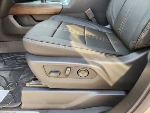 New 2026 Chevrolet Silverado 1500 High Country image 17