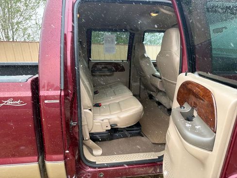 Used 2004 Ford F250 Lariat image 25