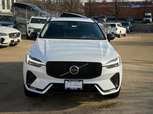 New 2026 Volvo XC60 B5 Plus w/ Climate Package image 7