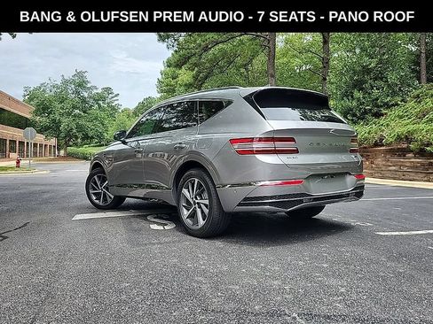 Used 2025 Genesis GV80 3.5T Advanced AWD/4WD image 3