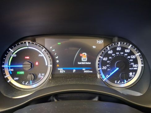 Used 2023 Toyota Highlander XLE FWD image 16