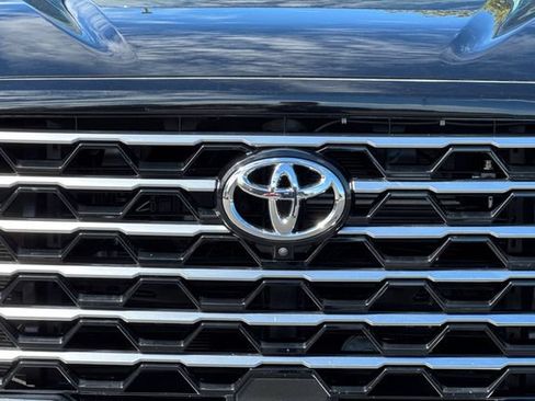 Used 2025 Toyota Tundra Capstone AWD/4WD image 45