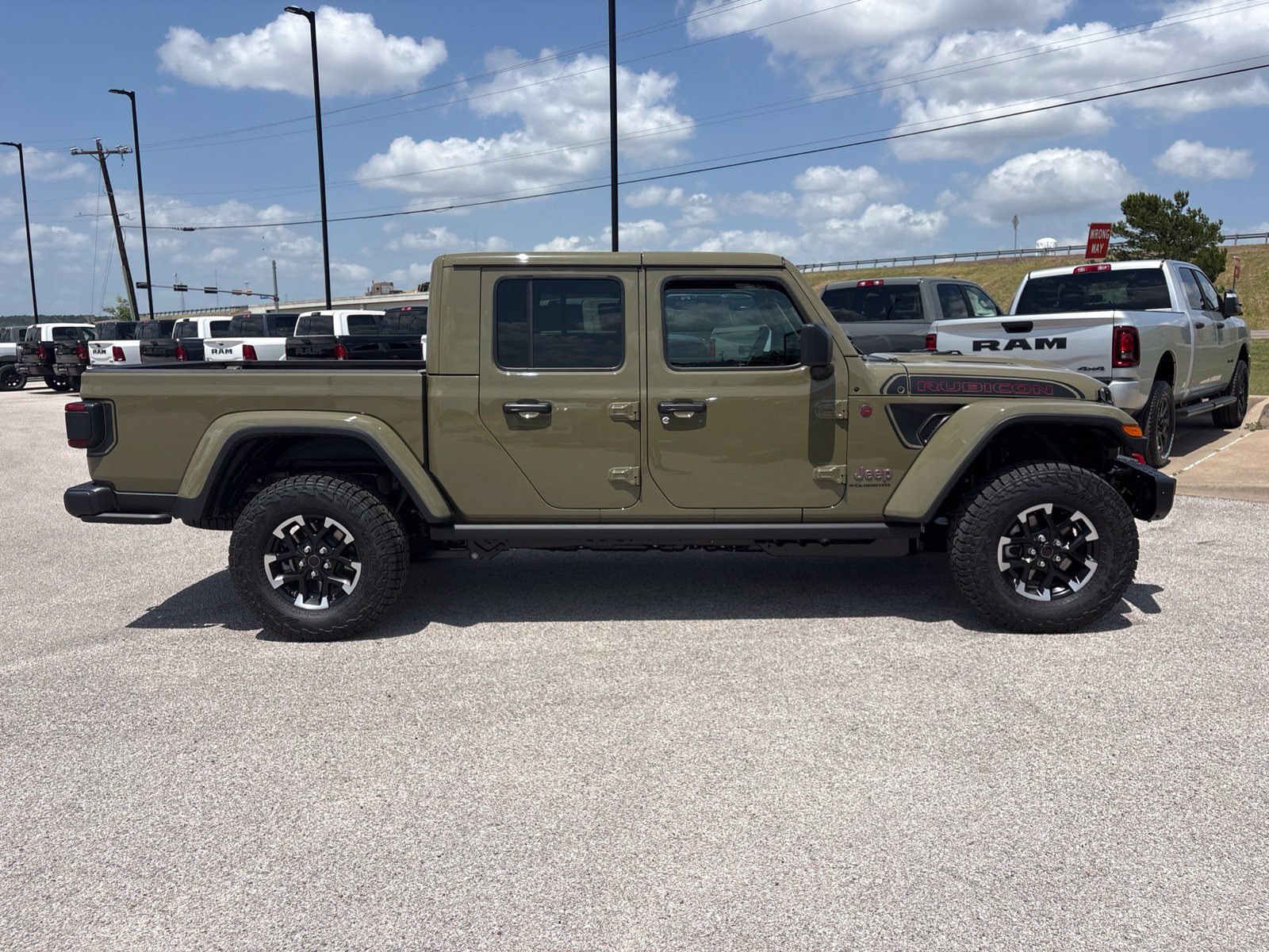New 2026 Jeep Gladiator Rubicon AWD/4WD image 7