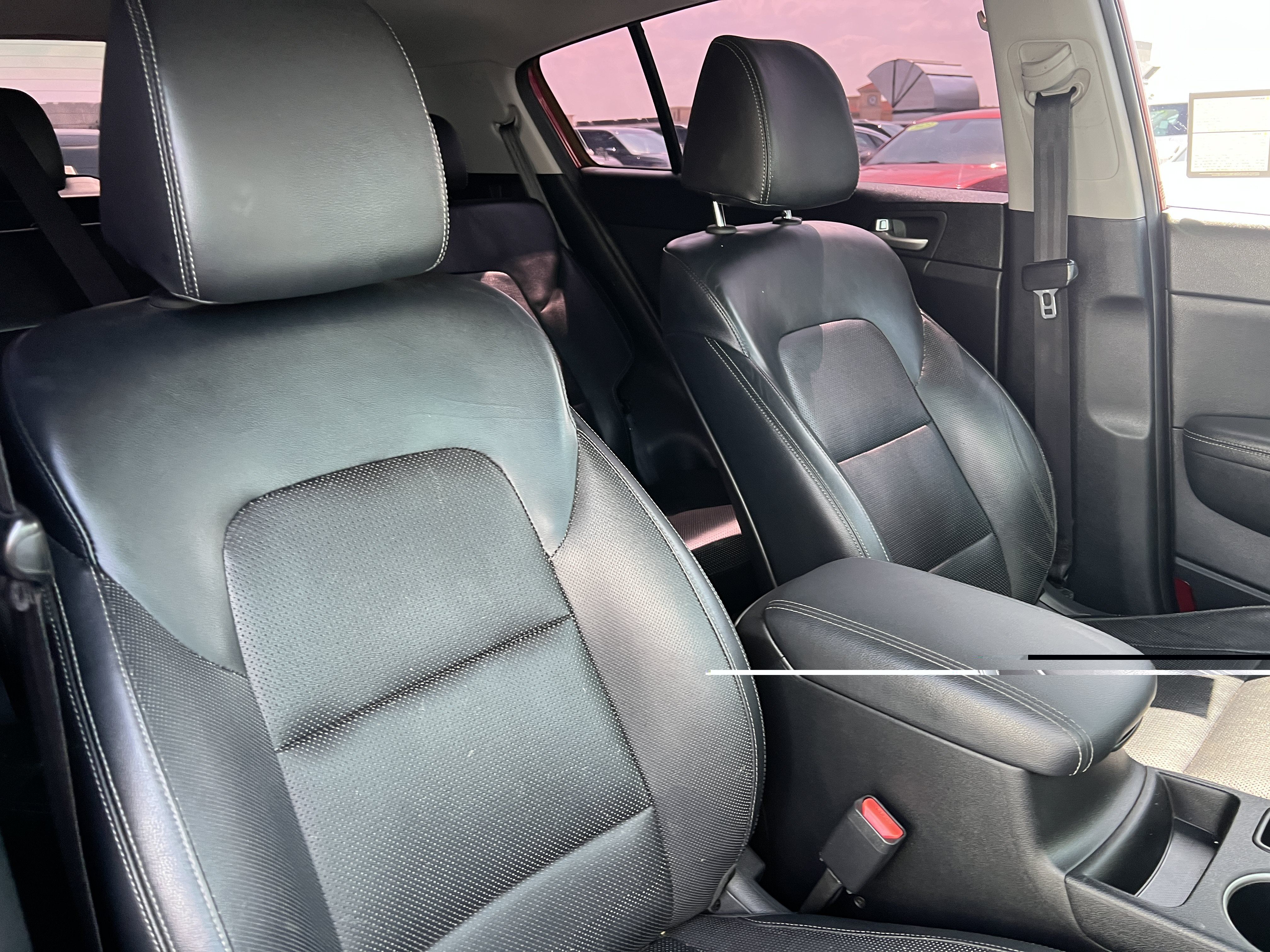 Used 2017 Kia Sportage EX w/ EX Technology Package FWD image 4