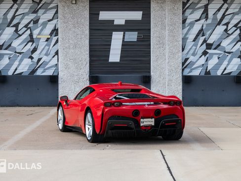 Used 2023 Ferrari SF90 Stradale AWD/4WD image 11