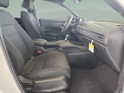 Used 2024 Honda HR-V Sport image 19
