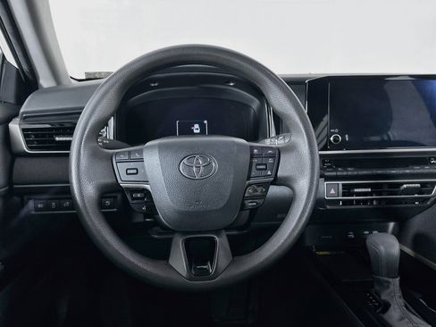 Used 2025 Toyota Camry LE FWD image 18