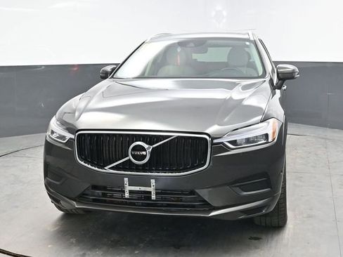 Used 2019 Volvo XC60 T6 Momentum w/ Multimedia Package AWD/4WD image 2
