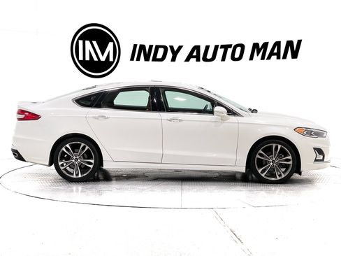 Used 2020 Ford Fusion Titanium FWD image 3