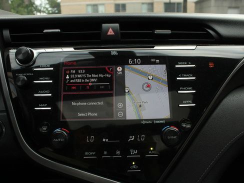 Used 2019 Toyota Camry XSE FWD image 30