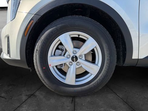 New 2026 Kia Sorento LX image 14