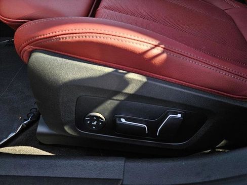 New 2026 BMW 330i Sedan image 4