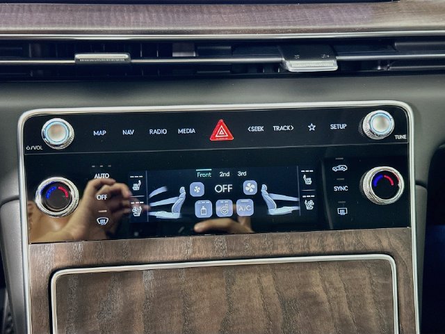 New 2027 Genesis GV80 3.5T Prestige AWD/4WD image 14