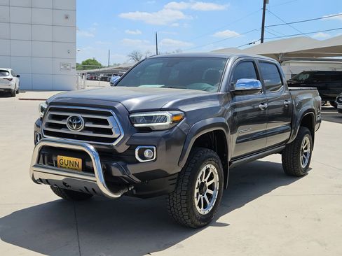 Used 2022 Toyota Tacoma Limited image 7