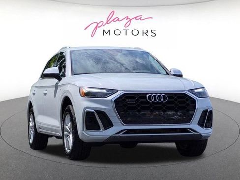 Certified 2023 Audi Q5 2.0T Premium w/ Convenience Package AWD/4WD image 3