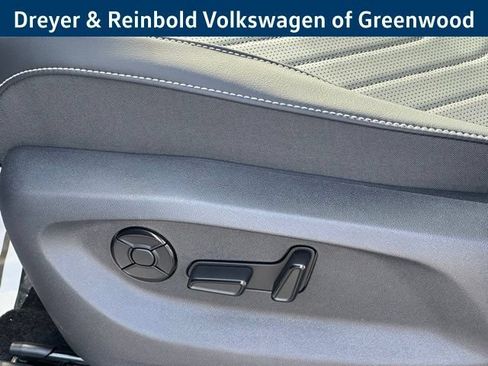 New 2026 Volkswagen Tiguan SE R-Line AWD/4WD image 27