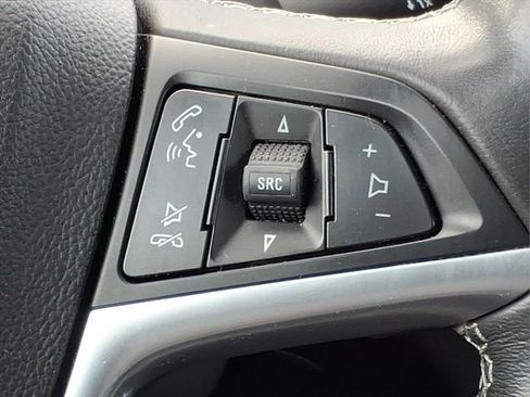 Used 2021 Buick Encore Preferred image 22