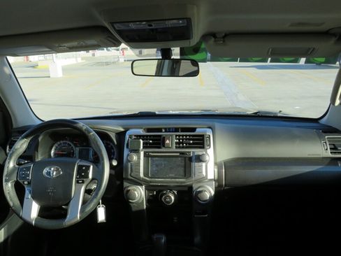 Used 2016 Toyota 4Runner SR5 RWD image 10