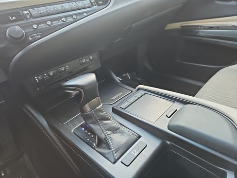 Used 2020 Lexus ES 350 w/ Premium Package FWD image 25
