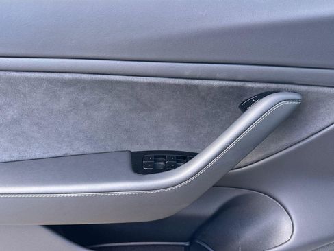 Used 2019 Tesla Model 3 Long Range image 10