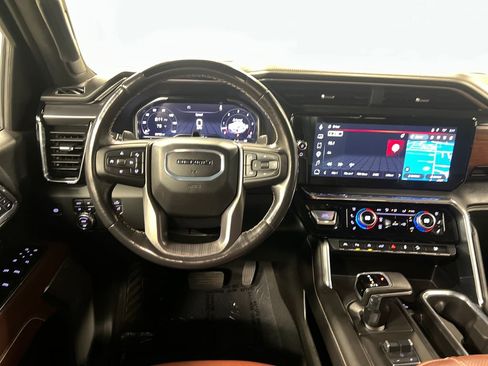 Certified 2024 GMC Sierra 1500 Denali Ultimate AWD/4WD image 19