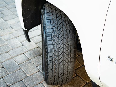 Used 2019 Chevrolet Suburban LT image 39