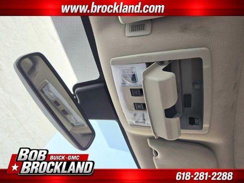 Used 2011 Lincoln MKX 2WD w/ 101A Rapid Spec Order Code image 32