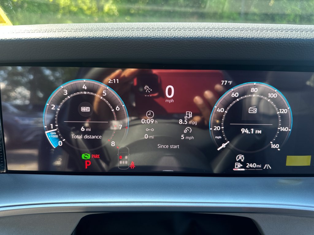 New 2026 Volkswagen Tiguan SE R-Line AWD/4WD image 13