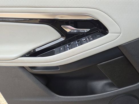 Used 2021 Land Rover Range Rover Evoque S image 21