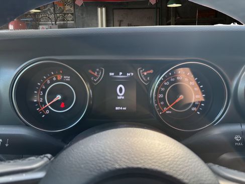 Used 2022 Jeep Wrangler Sport AWD/4WD image 21