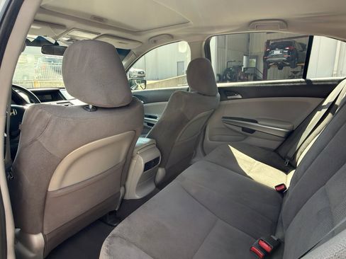 Used 2010 Honda Accord EX image 19