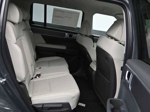 New 2026 Hyundai Santa Fe SEL image 13