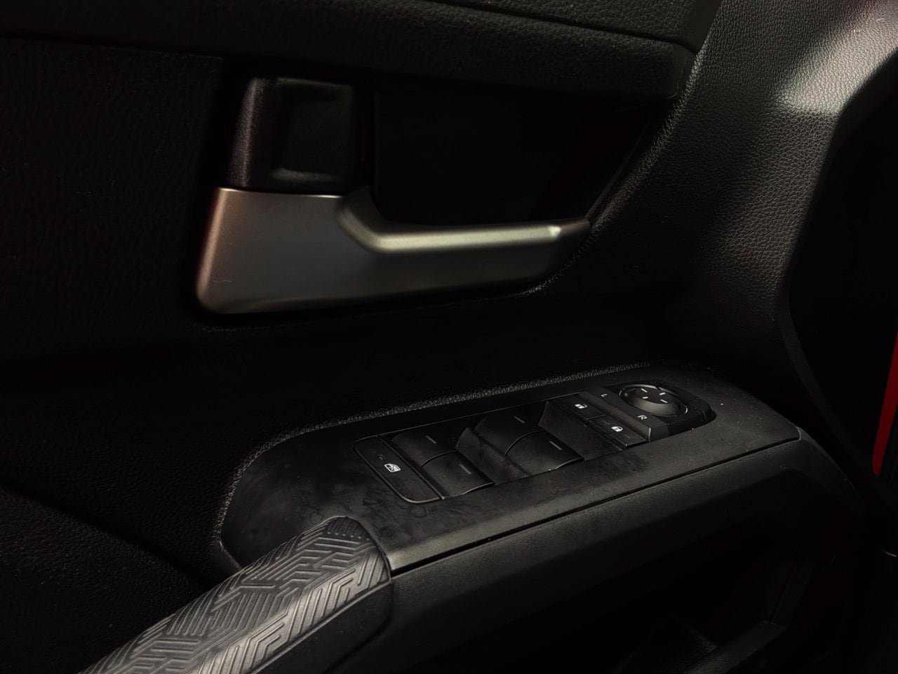 Used 2024 Toyota Tacoma TRD Off-Road w/ TRD Off Road Premium Package AWD/4WD image 29