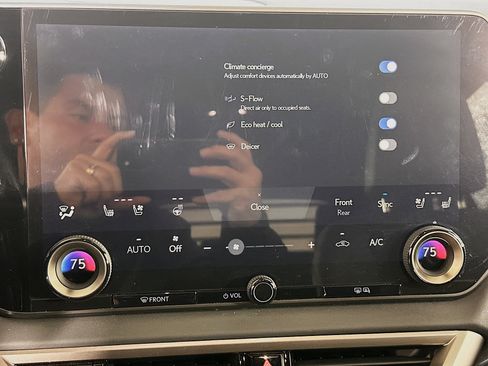 Used 2024 Lexus RX 350 Premium image 24