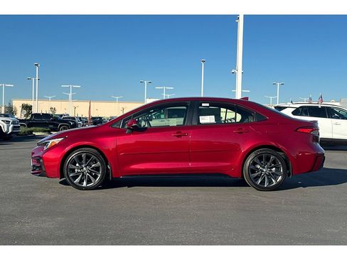 New 2026 Toyota Corolla SE image 7