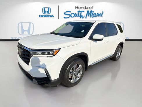 Used 2024 Honda Pilot EX-L image 3