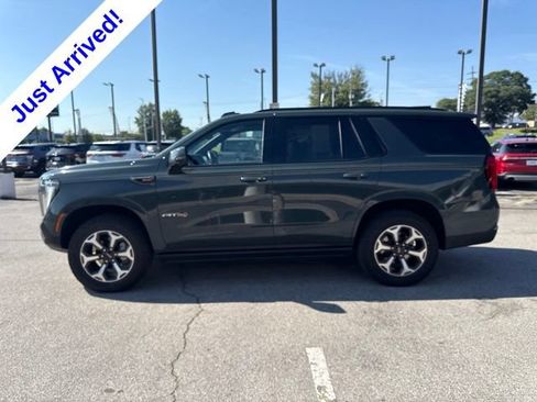 Used 2025 GMC Yukon AT4 Ultimate AWD/4WD image 6