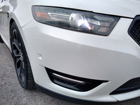 Used 2013 Ford Taurus SHO image 5
