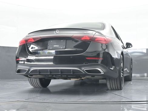 Used 2025 Mercedes-Benz E 350 4MATIC Sedan image 64