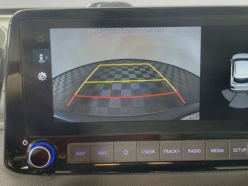 Used 2022 Hyundai Kona Limited FWD image 15