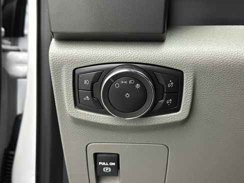 Used 2020 Ford F150 XLT image 18